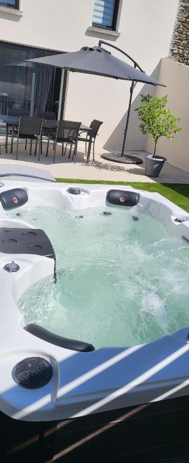 Le Beluga Spa Nantes Bouguenais Aeroport Εξωτερικό φωτογραφία